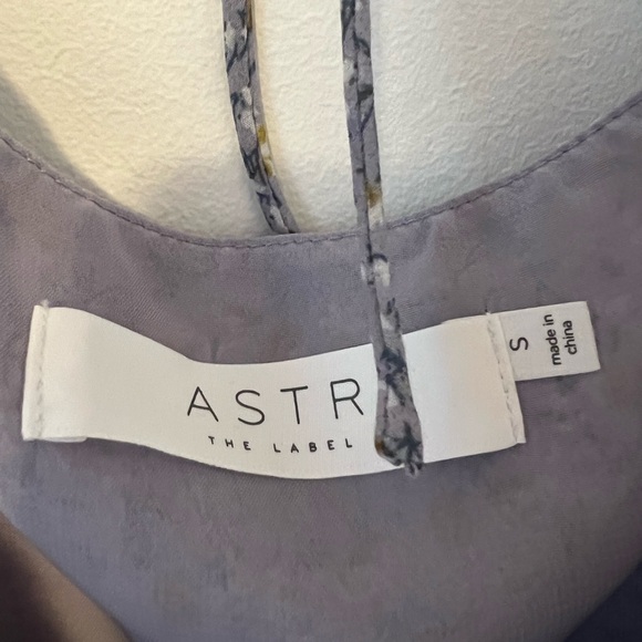 ASTR Ruffle Shirt - Picture 5 of 8